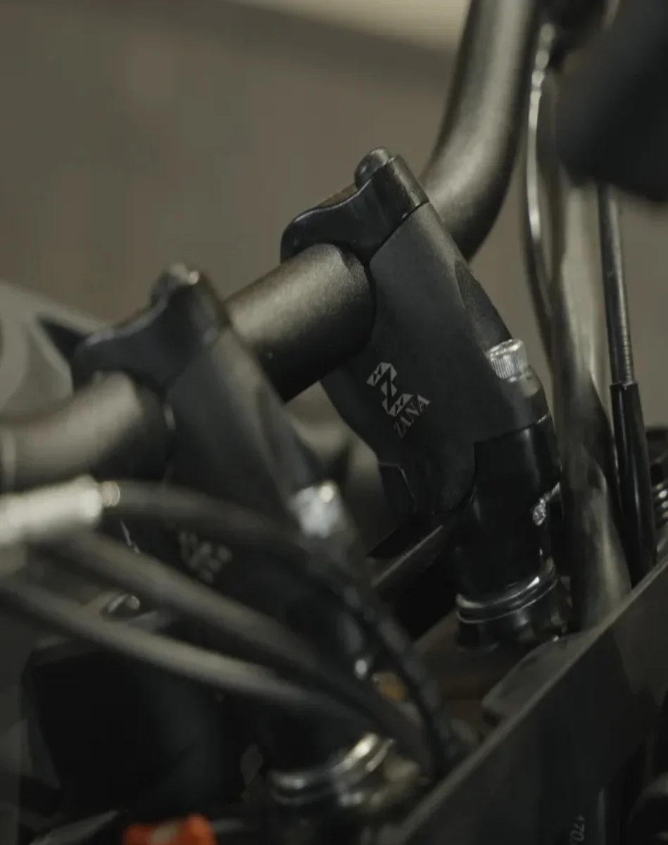 ADV 250 Handle Riser Zana