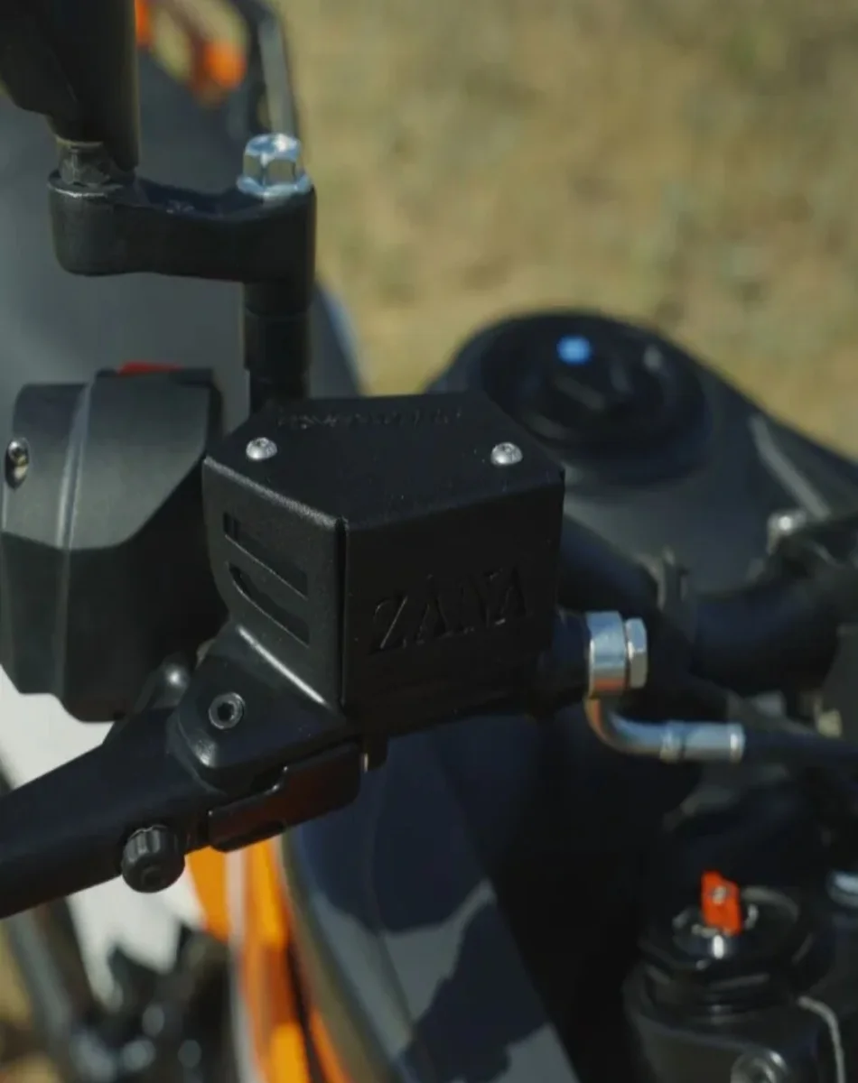 ADV 390 Fuel Lid Cover Zana